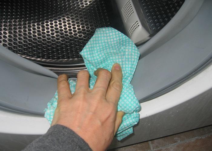 Hướng dẫn vệ sinh máy giặt đơn giản hiệu quả