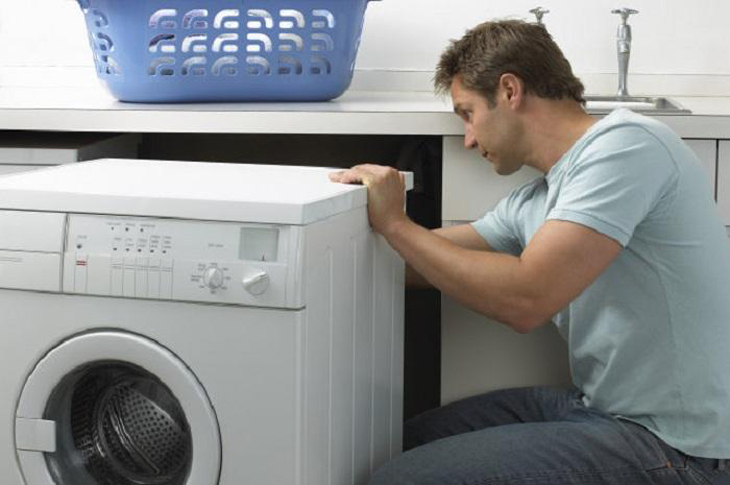 Lỗi E2 máy giặt Aqua là gì và cách sửa lỗi nhanh chóng